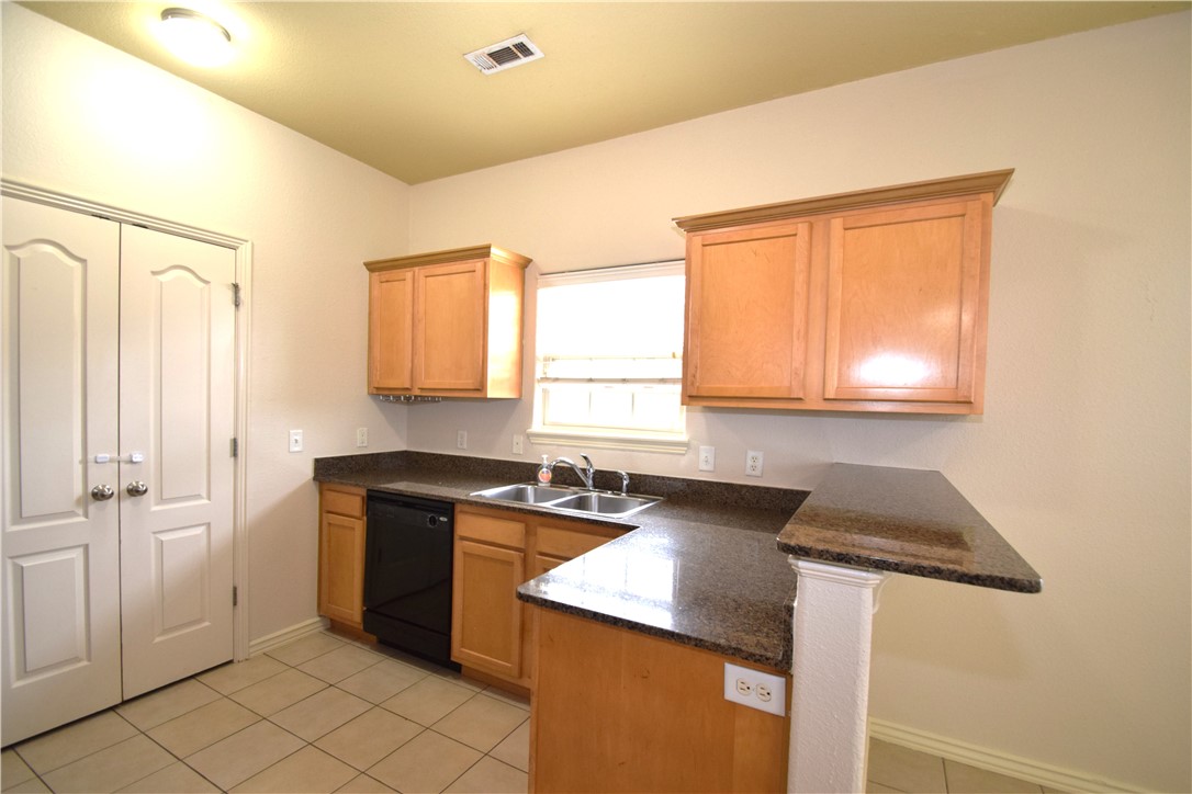 Kerelaw Castle Bentonville - Residential Lease