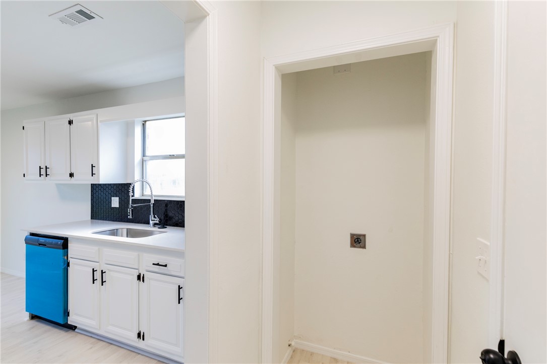 Rolling Oaks Sub Unit 2 Rogers - Residential