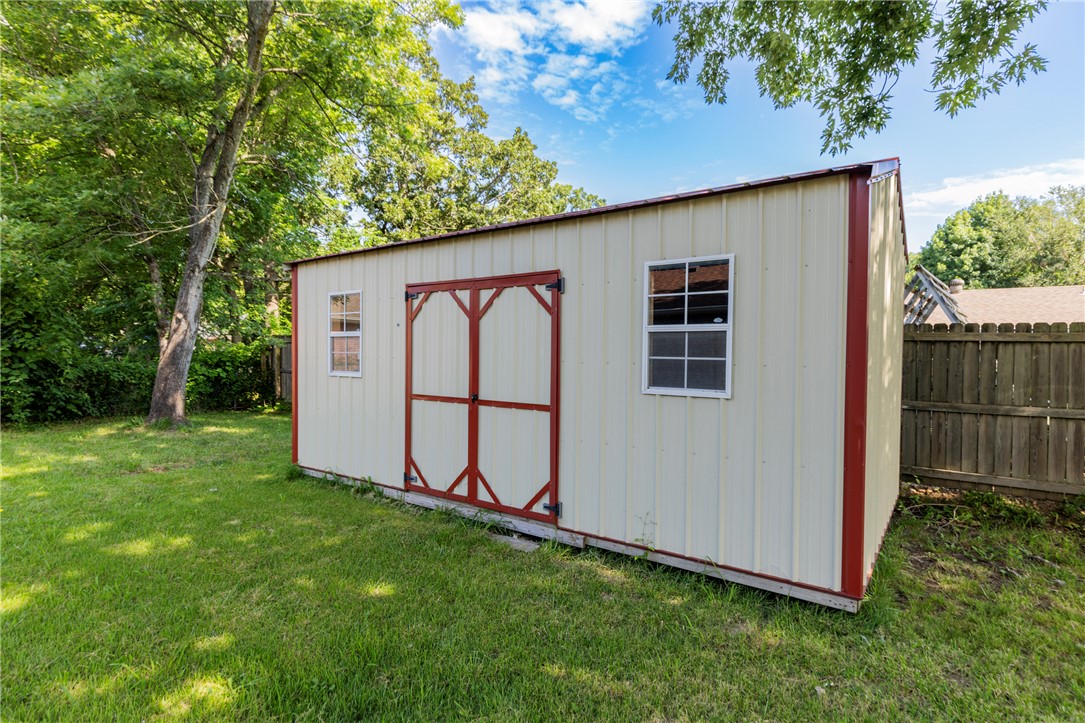 Rolling Oaks Sub Unit 2 Rogers - Residential