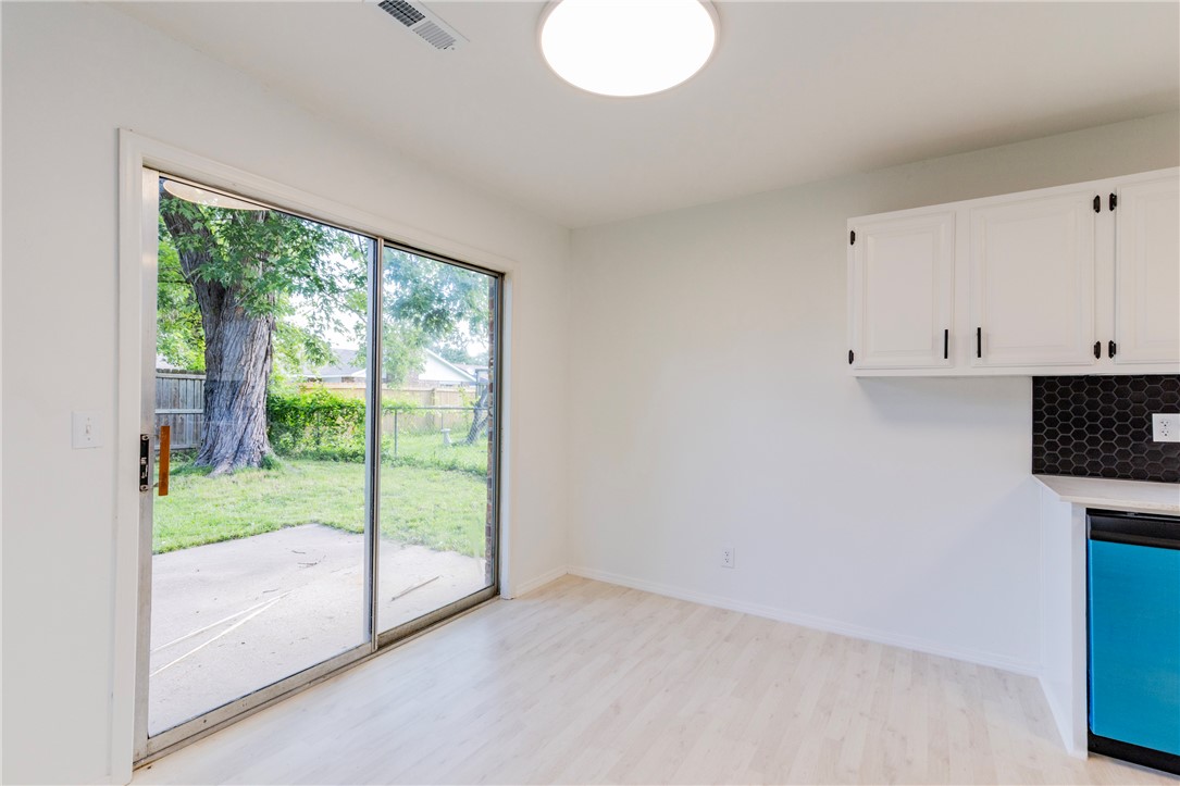 Rolling Oaks Sub Unit 2 Rogers - Residential