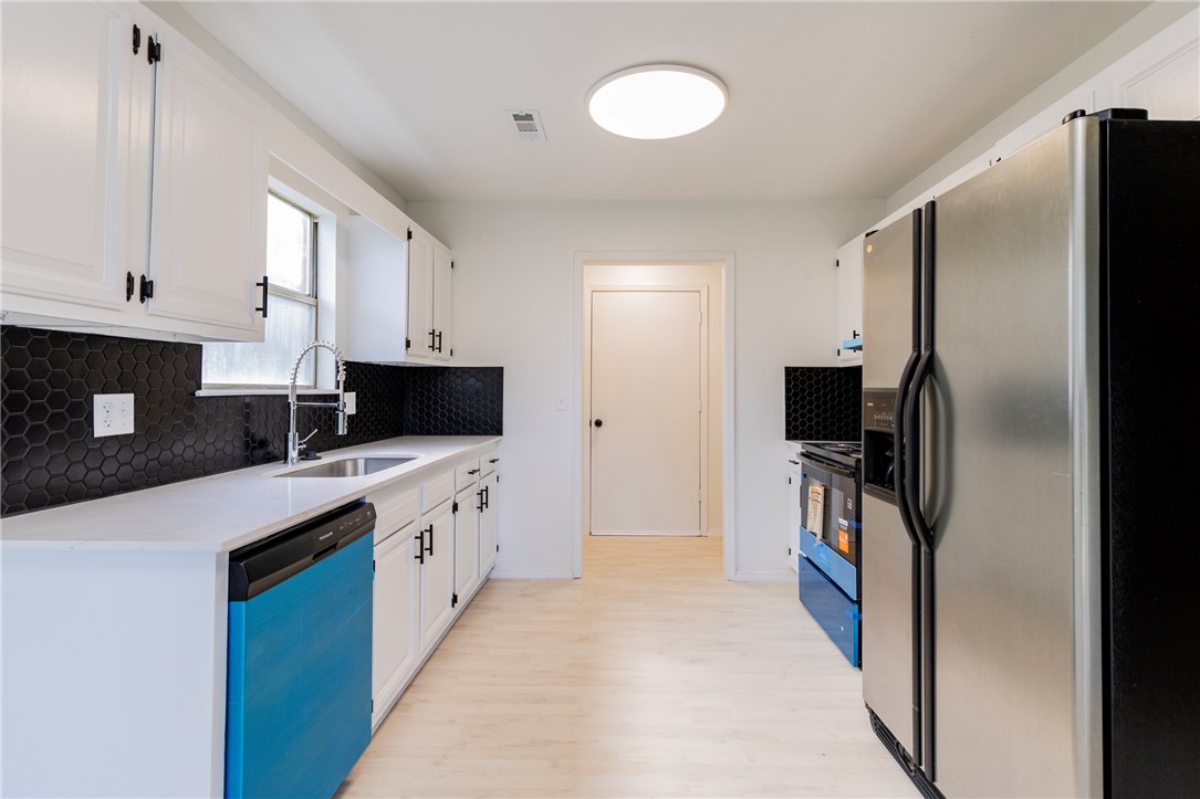 Rolling Oaks Sub Unit 2 Rogers - Residential
