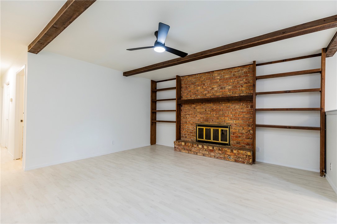 Rolling Oaks Sub Unit 2 Rogers - Residential