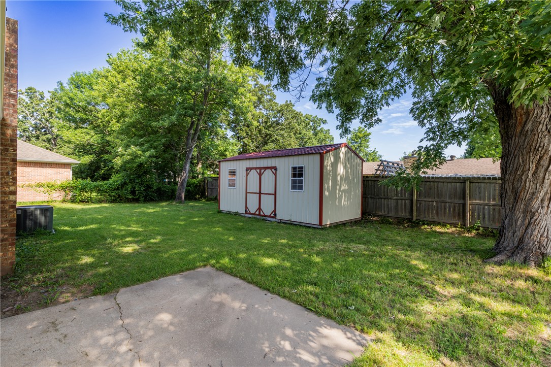 Rolling Oaks Sub Unit 2 Rogers - Residential