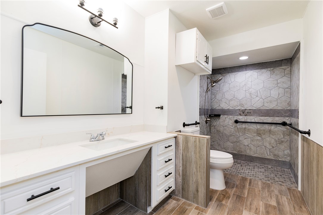 Rolling Oaks Sub Unit 2 Rogers - Residential