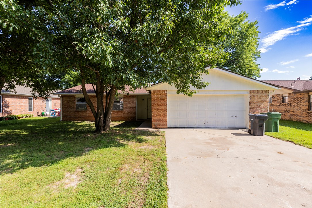 Rolling Oaks Sub Unit 2 Rogers - Residential