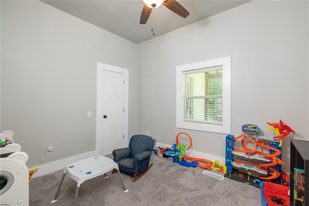Lincoln Outlots - Residential