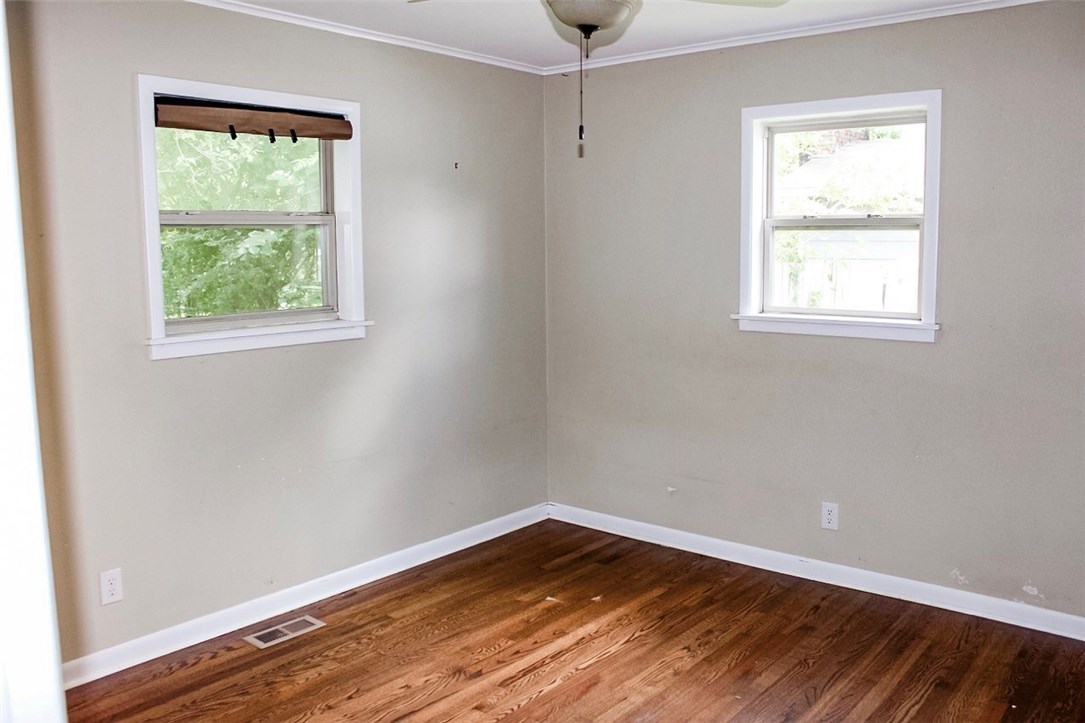 S T Russell Sub - Residential Lease