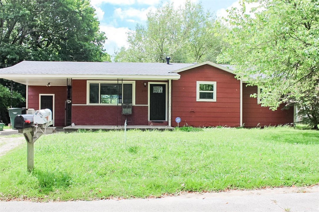 S T Russell Sub - Residential Lease