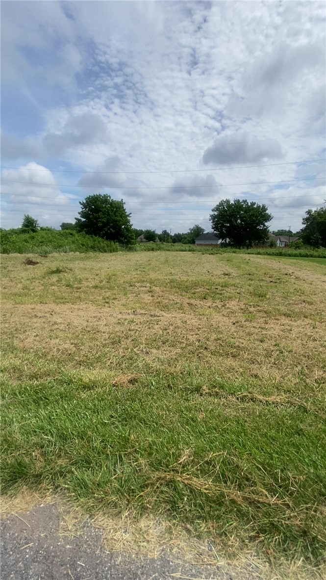 Beautiful .28-acre lot located just 5 minutes from the highway, offering convenience and endless possibilities, whether you're looking to build your dream home or add a great property to your investment portfolio.