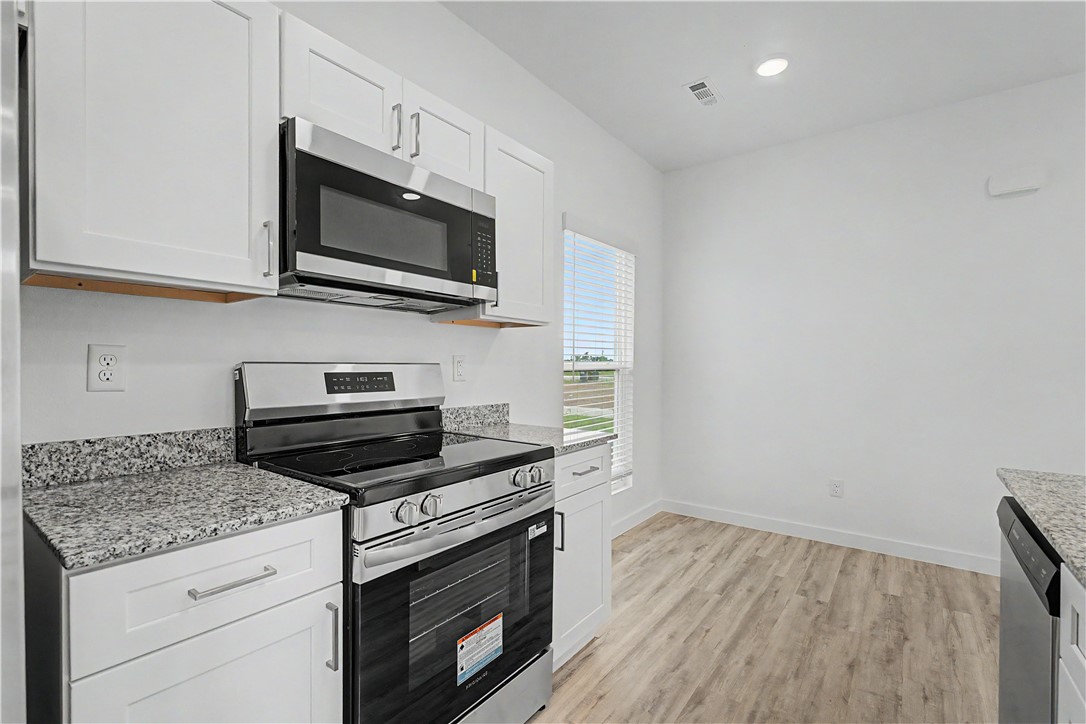 FEATHERSTON WEST SUB PH 1-CENTERTON - Residential