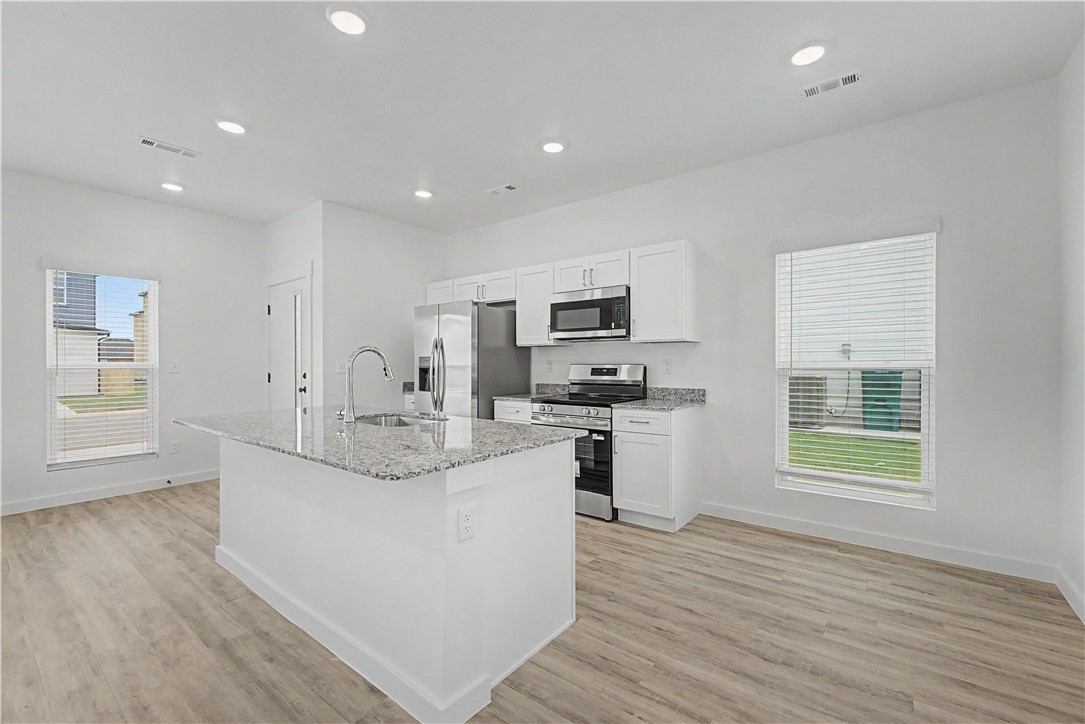FEATHERSTON WEST SUB PH 1-CENTERTON - Residential