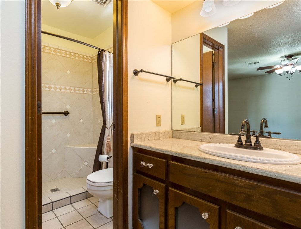 Rolling Hills Sub Siloam Spgs - Residential