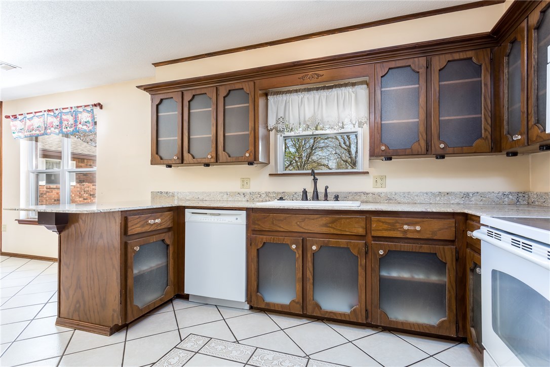 Rolling Hills Sub Siloam Spgs - Residential