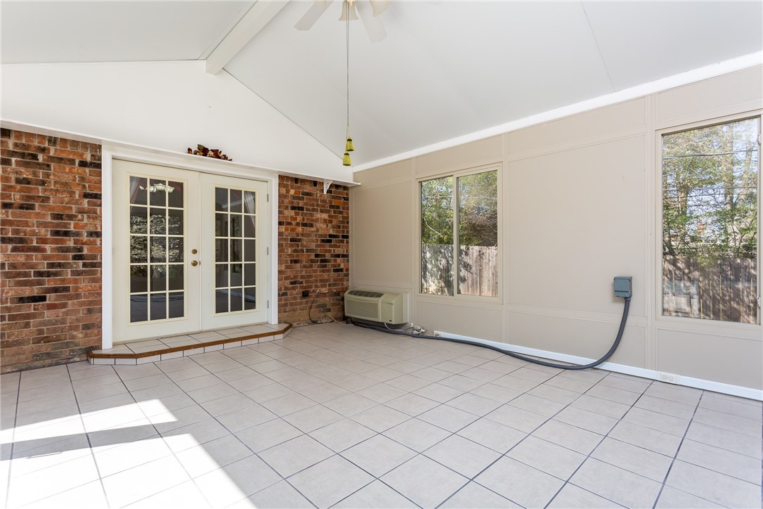 Rolling Hills Sub Siloam Spgs - Residential