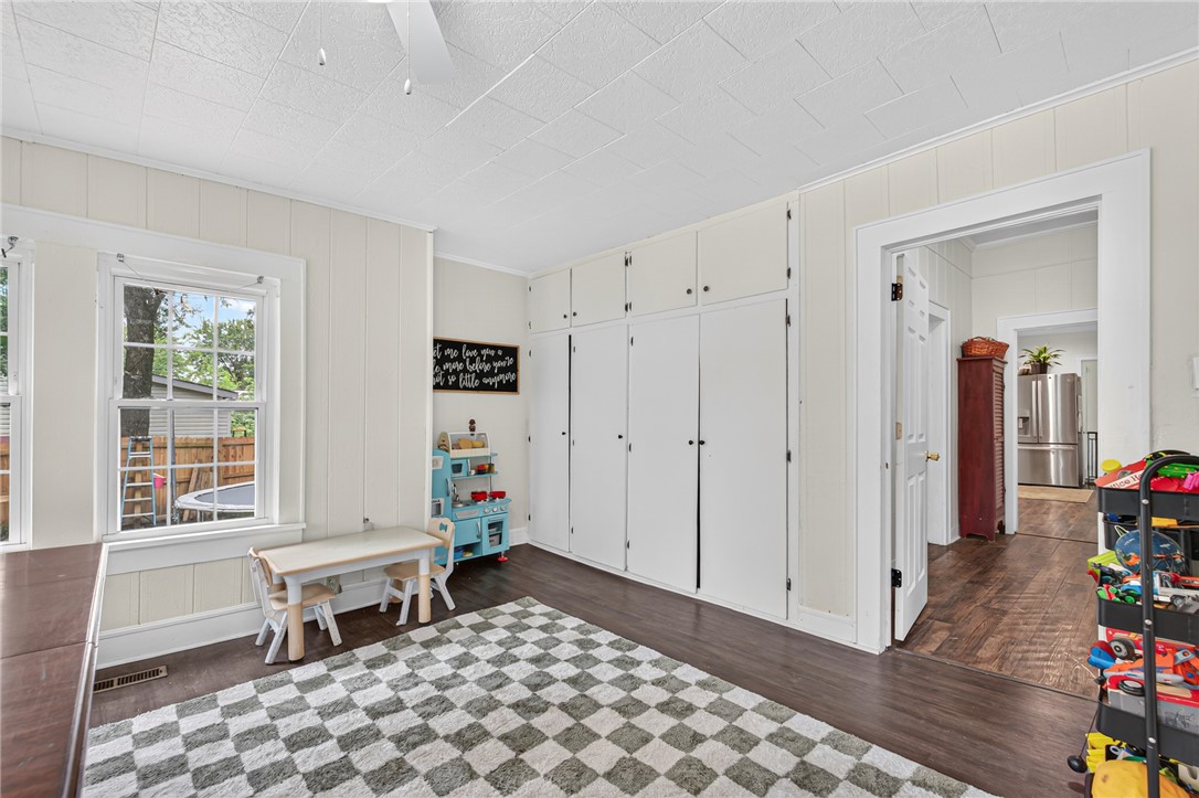 Lincoln Outlots - Residential