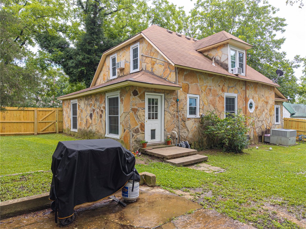 Lincoln Outlots - Residential