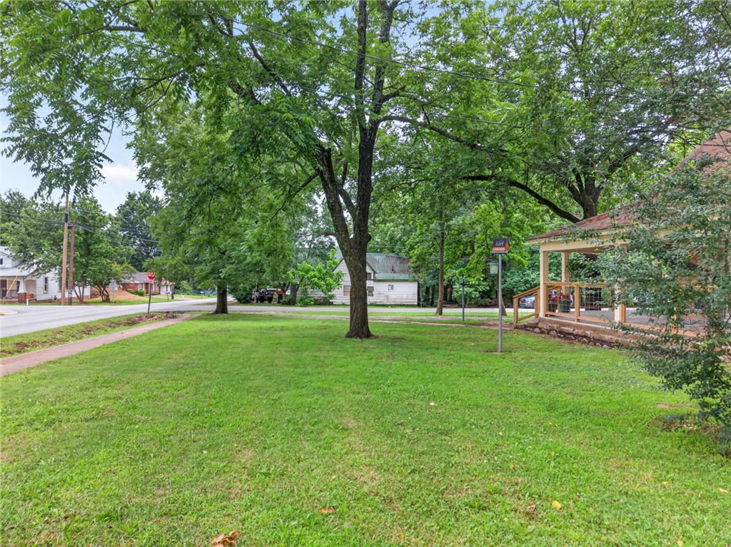 Lincoln Outlots - Residential