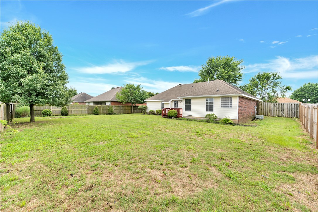 Standing Oaks Sub Blk Ii Pea Ridge - Residential