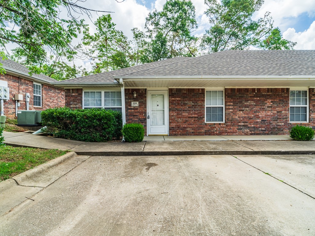 Springs Sub, The Bentonville - Residential Lease
