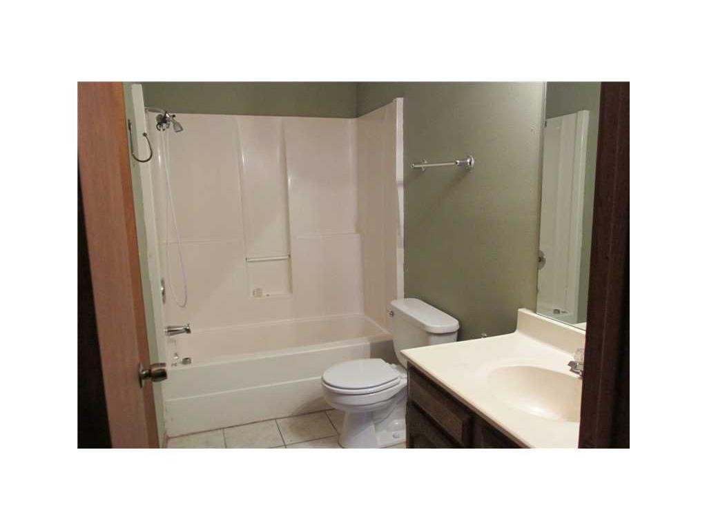 city - Residential Lease