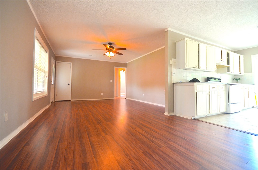 Dixieland Village 1st Add Rogers - Residential