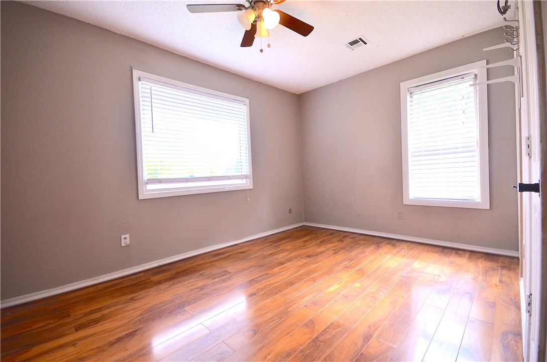 Dixieland Village 1st Add Rogers - Residential