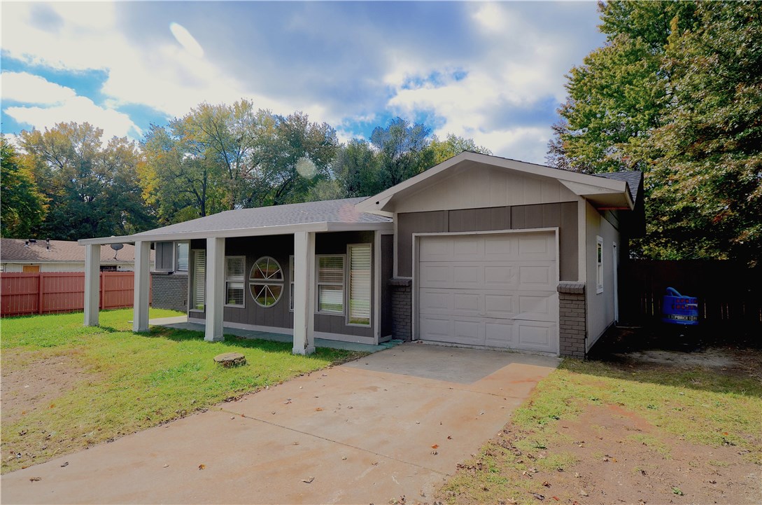 Dixieland Village 1st Add Rogers - Residential