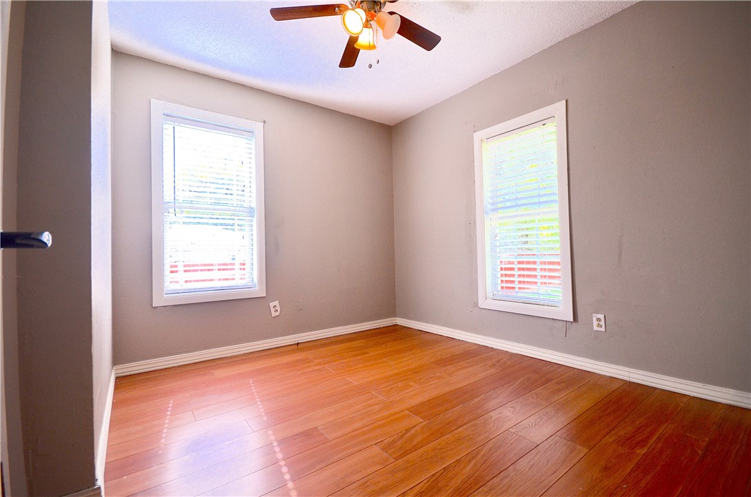 Dixieland Village 1st Add Rogers - Residential