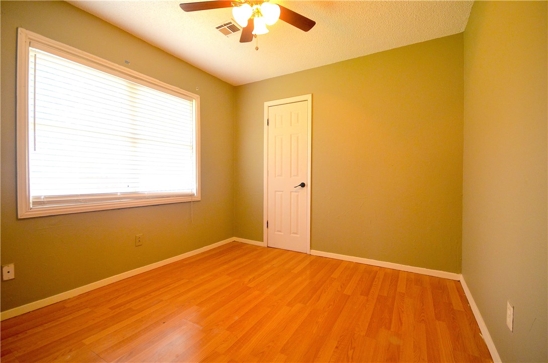 Dixieland Village 1st Add Rogers - Residential