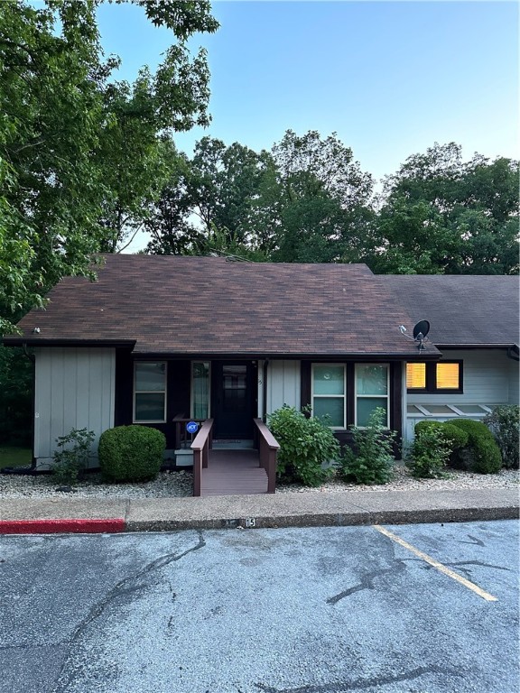 Shakespeare Courts Bvv - Residential Lease