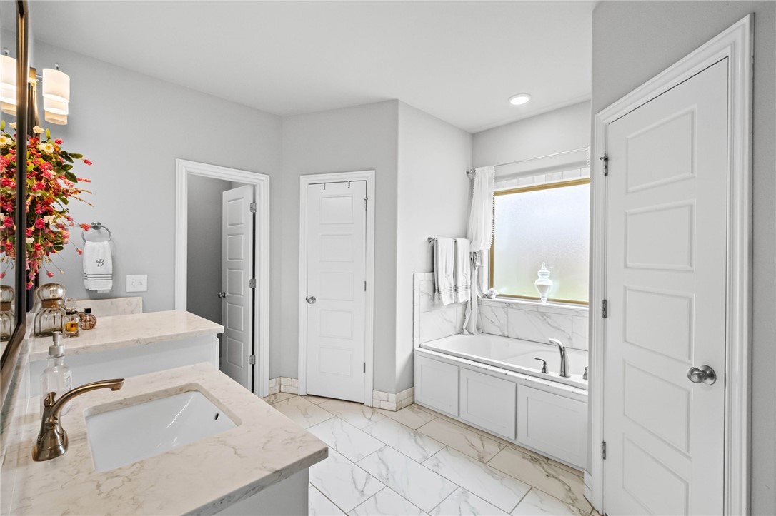Iveys Ph II, The Rogers - Residential
