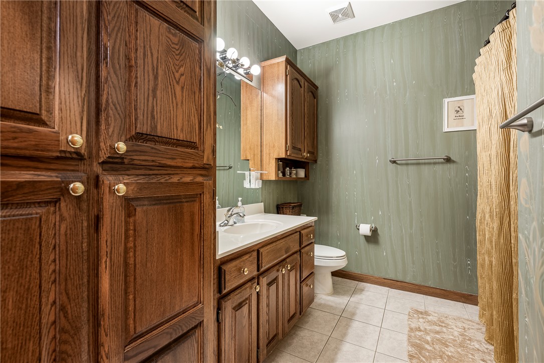 Whispering Timbers Ph 12 Rogers - Residential