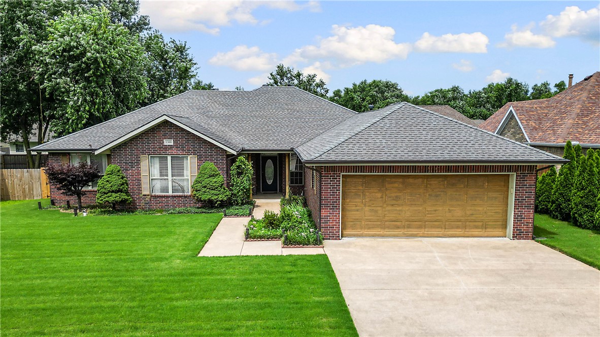 Whispering Timbers Ph 12 Rogers - Residential