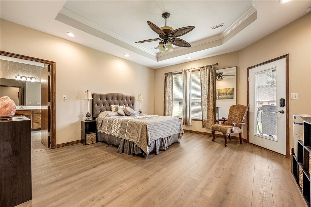 Whispering Timbers Ph 12 Rogers - Residential