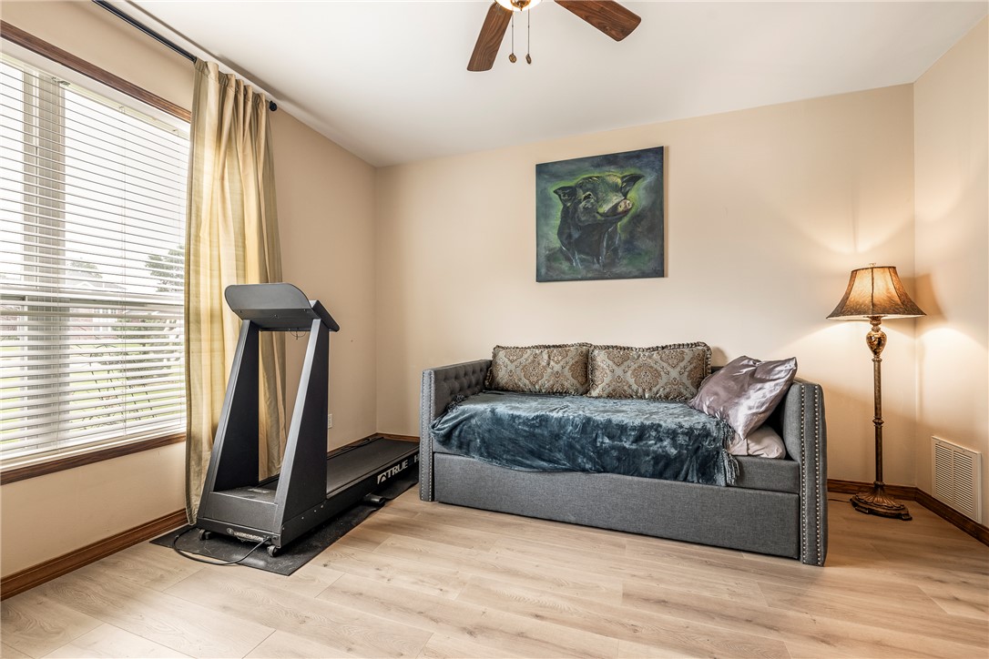 Whispering Timbers Ph 12 Rogers - Residential