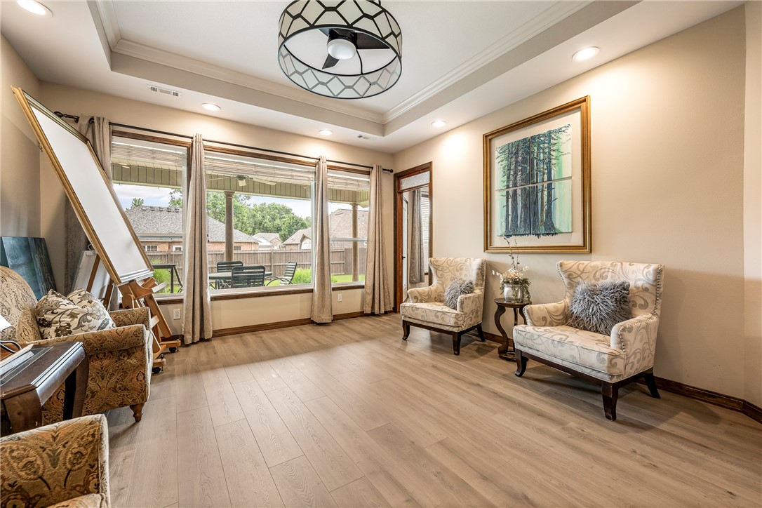 Whispering Timbers Ph 12 Rogers - Residential