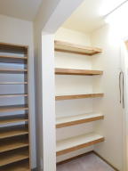 Yendrick - Residential