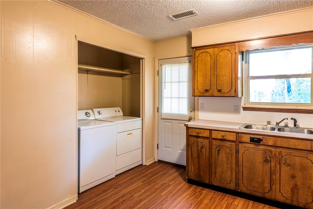 Parkers Valley View Acres - Residential Lease
