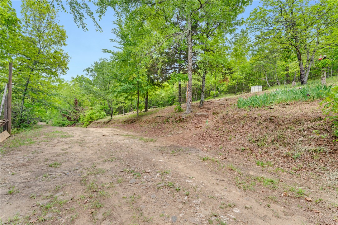 Hickory Hills - Land