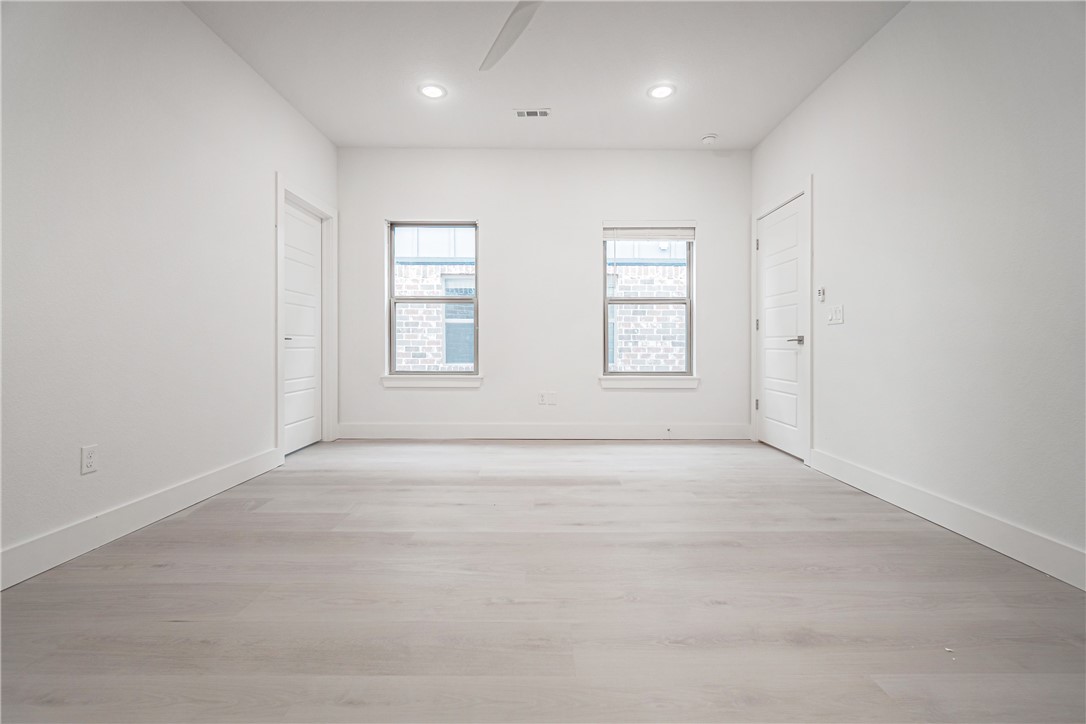 Pe Livingston Square Sub Bentonville - Residential Lease