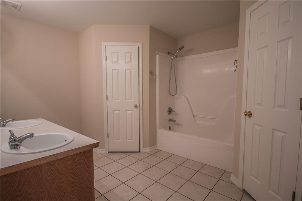 Eagle Crest Estates-Bentonville - Residential Lease