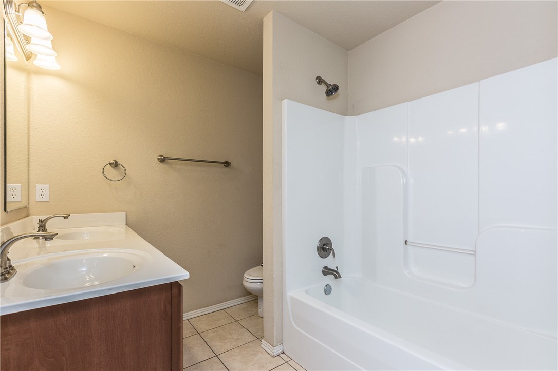 Commons At Walnut Crossing - Residential Lease