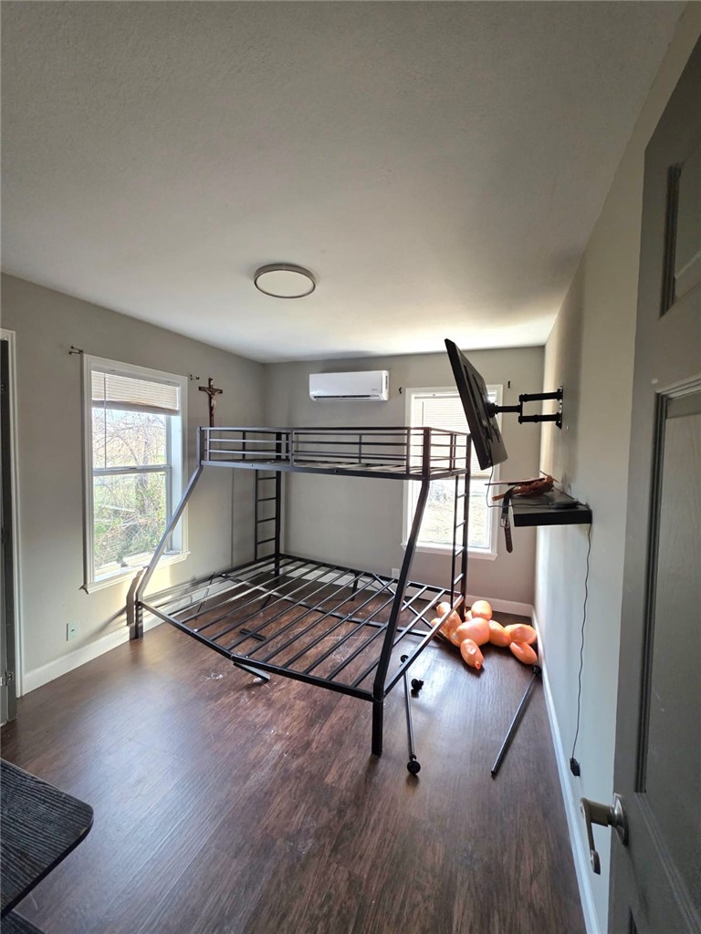 MISTLETOE ADD-ROGERS - Residential