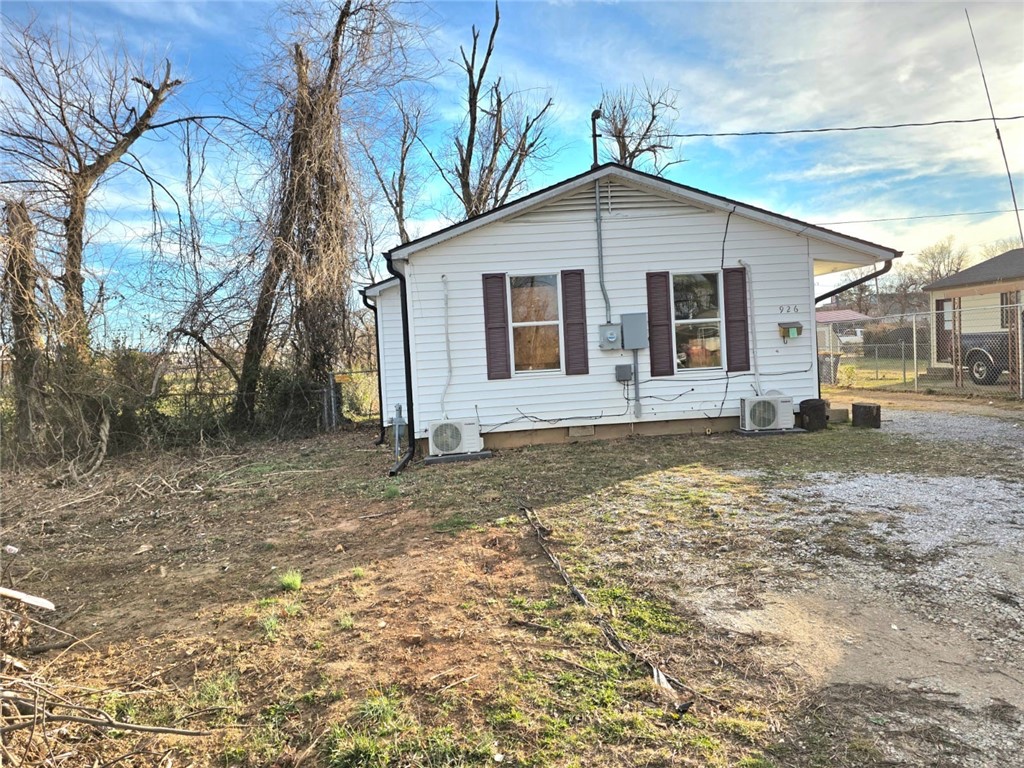 MISTLETOE ADD-ROGERS - Residential