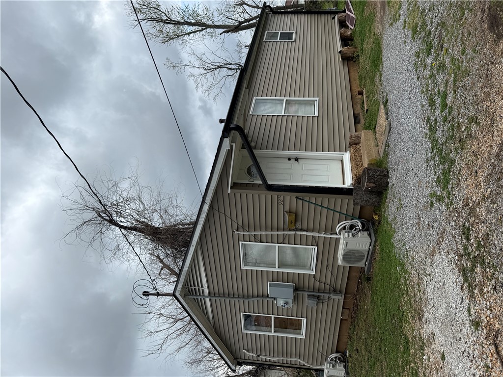 MISTLETOE ADD-ROGERS - Residential