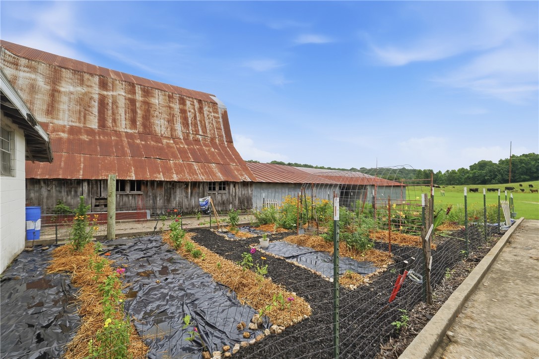 24-21-30-PEA RIDGE - Residential
