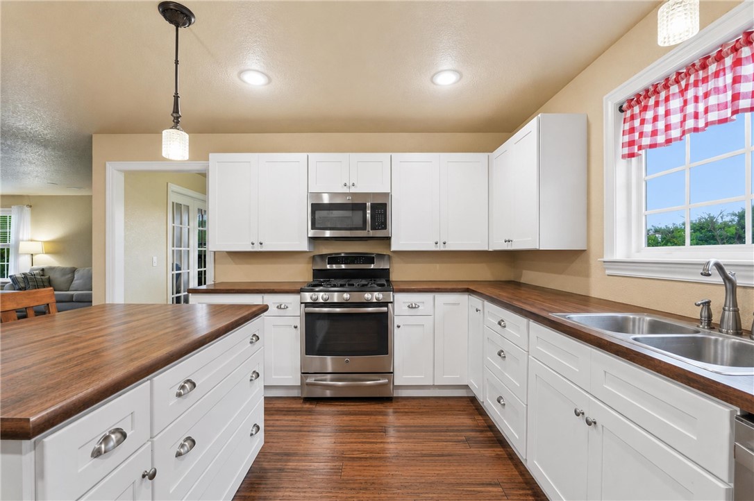 24-21-30-PEA RIDGE - Residential