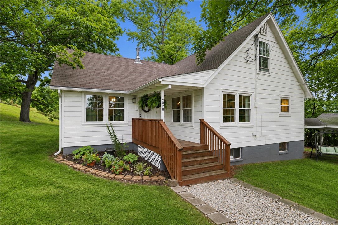 24-21-30-PEA RIDGE - Residential