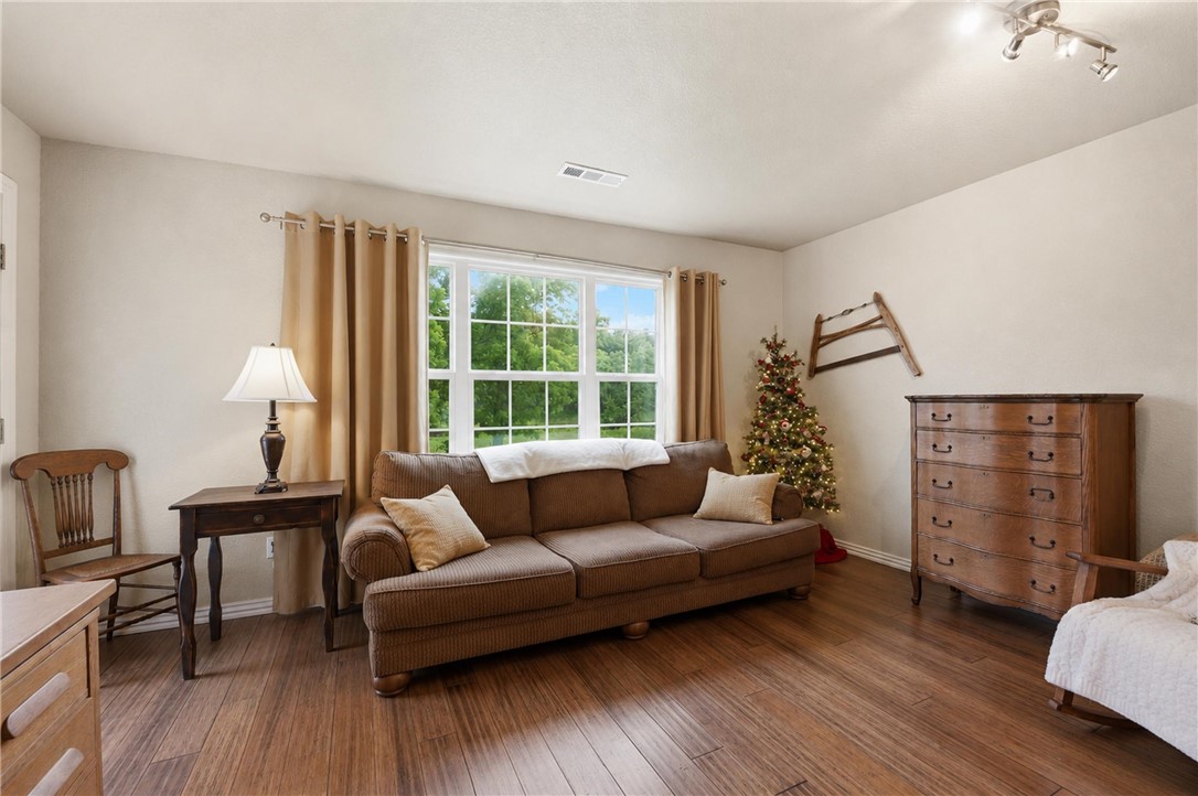 24-21-30-PEA RIDGE - Residential