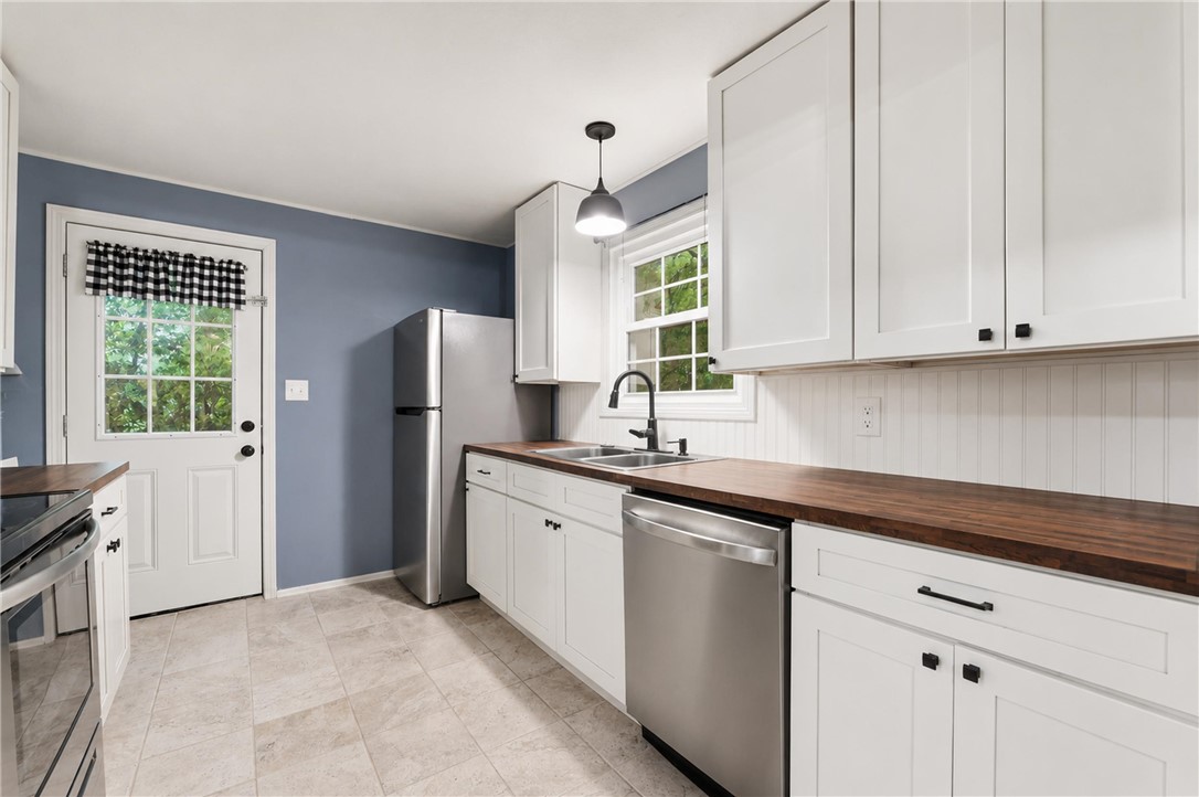 24-21-30-PEA RIDGE - Residential